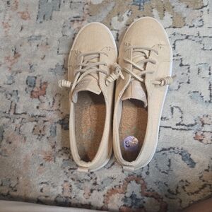 Casual Tan Canvas Sneakers